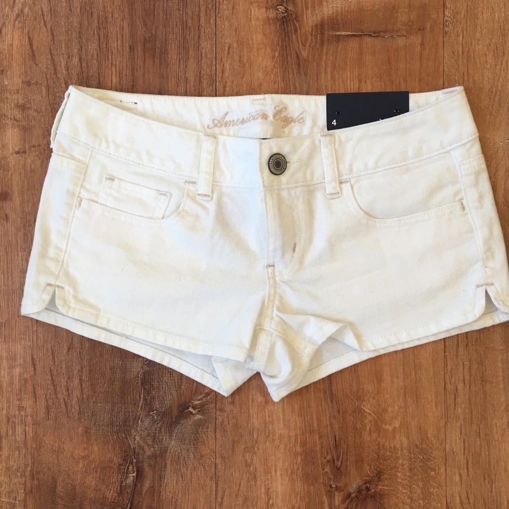 American Eagle Shortie NWT White Shorts Women’s 4